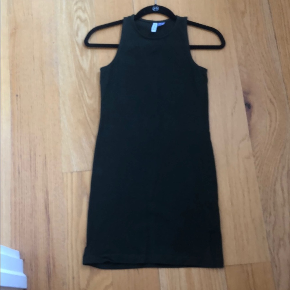 green cotton dress